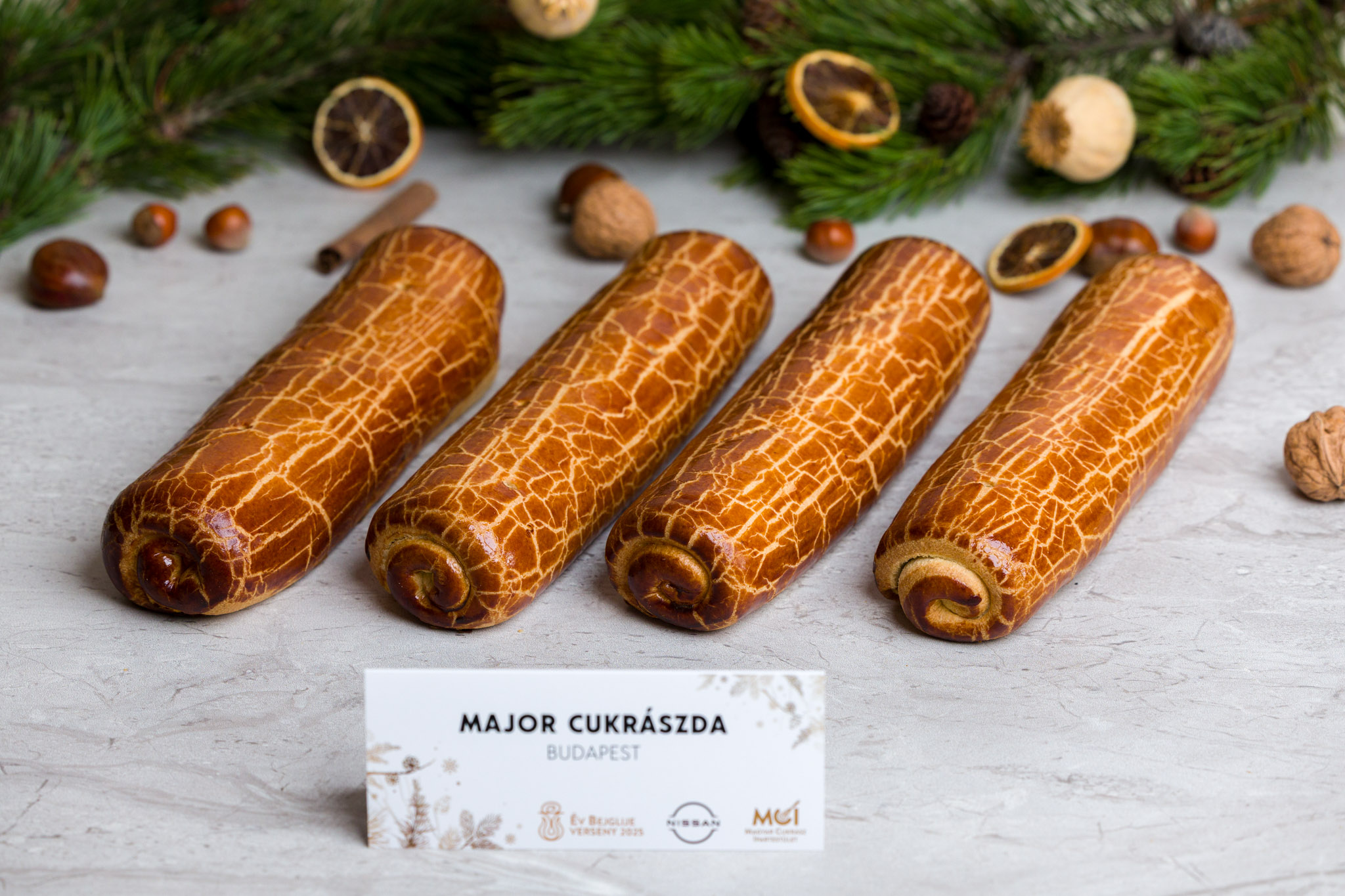 028 WEB 251118 NM1 6858